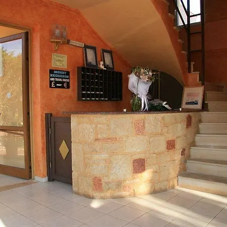 Danelis & Aparthotel